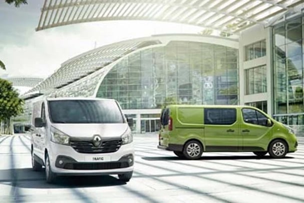 Renault Trafic Crew Exterior