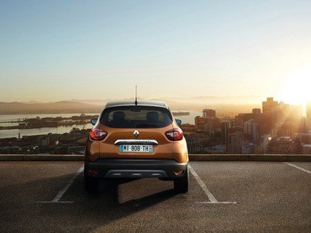 The new Renault Captur rear view