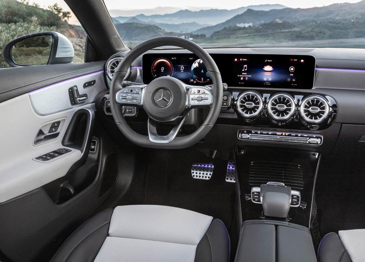Mercedes-Benz CLA Shooting Brake interior