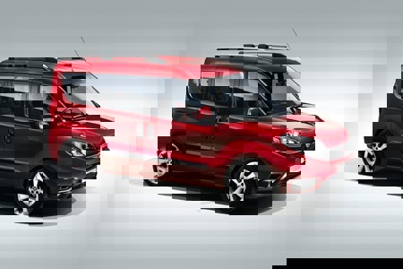 the new FIAT Doblò side view