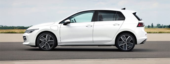 Side view of a Volkswagen Golf in white