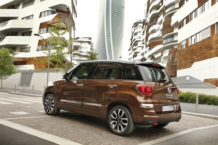 The new Fiat 500L rear view