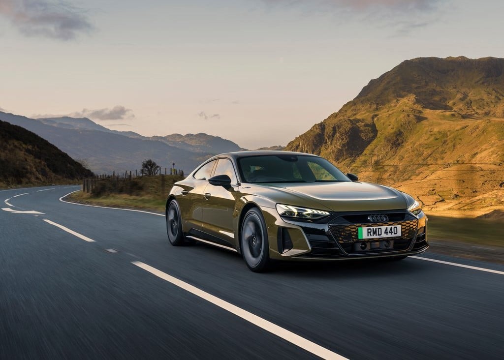 Audi RS e-tron GT Saloon exterior