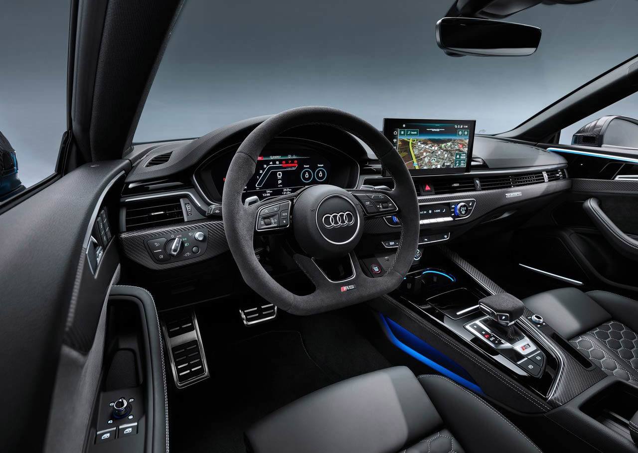 Audi RS 5 Coupe interior