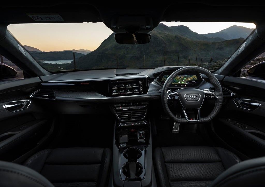 Audi RS e-tron GT Saloon interior