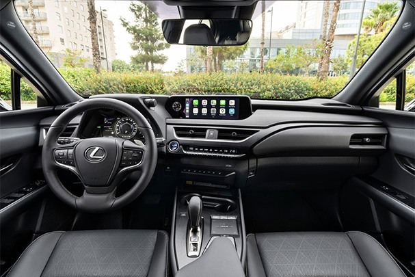 Lexus UX-e interior