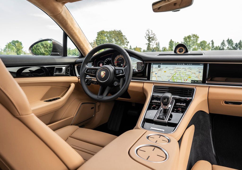 Porsche Panamera Hatchback interior