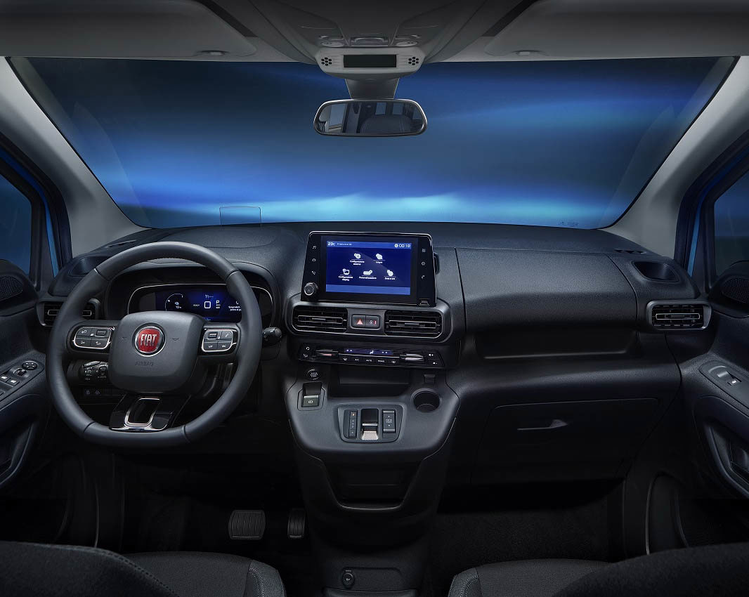 Fiat Doblo interior