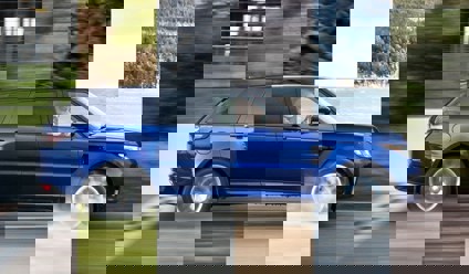 Tweaked Performance Styling for 2017 Range Rover Sport