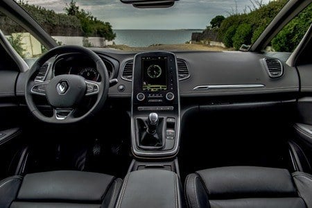 The all-new Renault Scenic 2016 dashboard