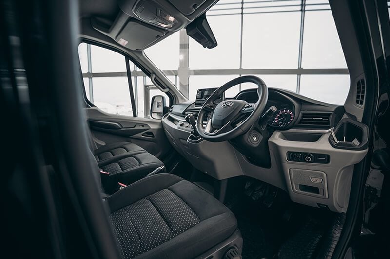 Maxus Deliver 9 Diesel interior
