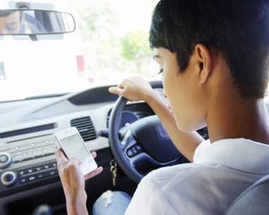 Police Crackdown on Mobile Use by Drivers
