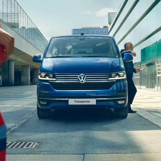 Volkswagen Transporter Shuttle Exterior