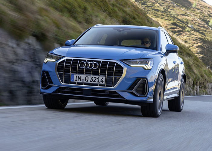 Audi Q3 Estate exterior