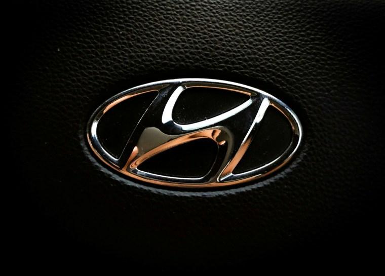 Hyundai badge on steering wheel