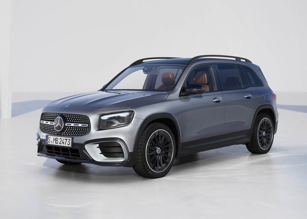 Mercedes-Benz GLB lease car in silver