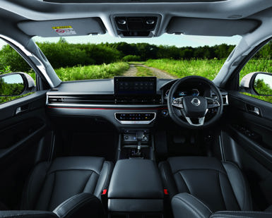 KGM Musso interior