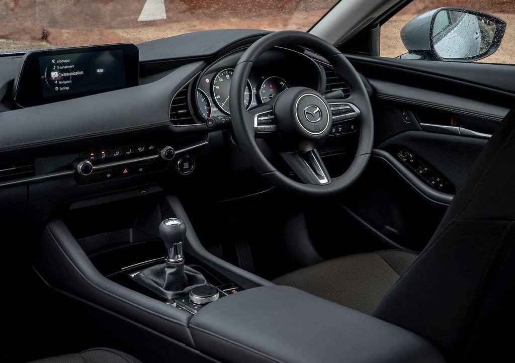 Mazda 3 Saloon interior