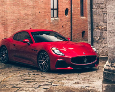 Maserati GranTurismo lease car in red