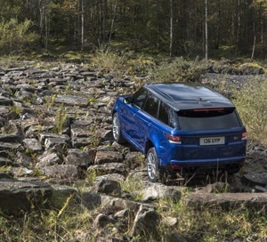 Range Rover Sport TVR in rock crawl mode