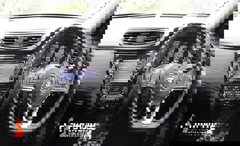 Nissan X-Trail interior