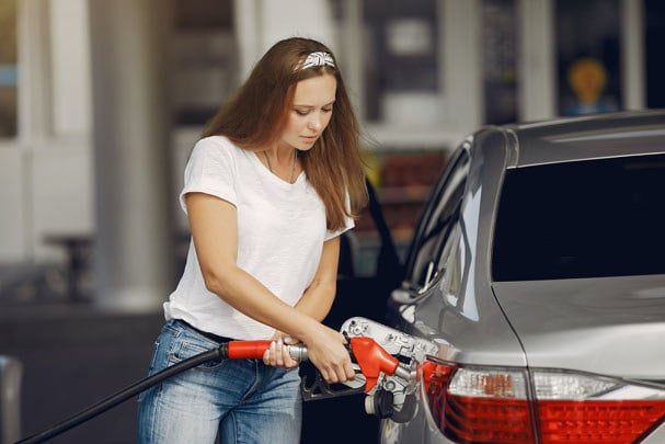 The Benefits of Leasing a Fuel-Efficient Car
