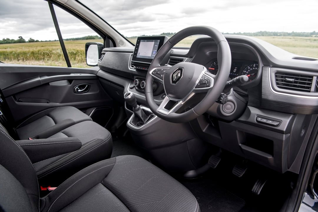 Renault Traffic Minibus interior