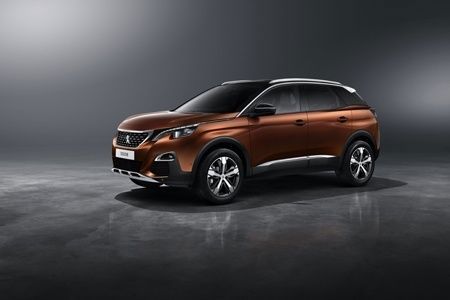The new Peugeot 3008 SUV side view