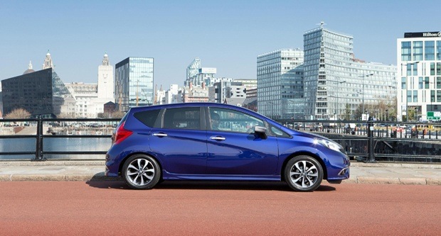 The side of a Blue Nissan Note