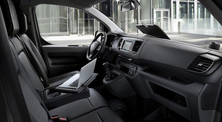 The new Peugeot Expert interior