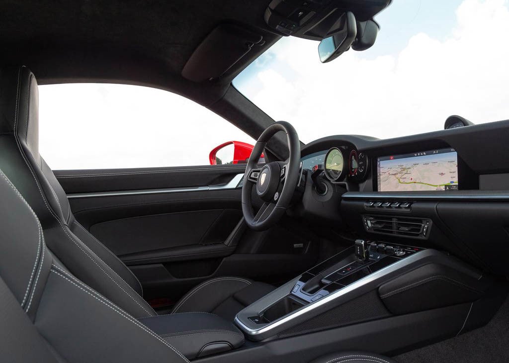 Porsche 911 Carrera Coupe interior