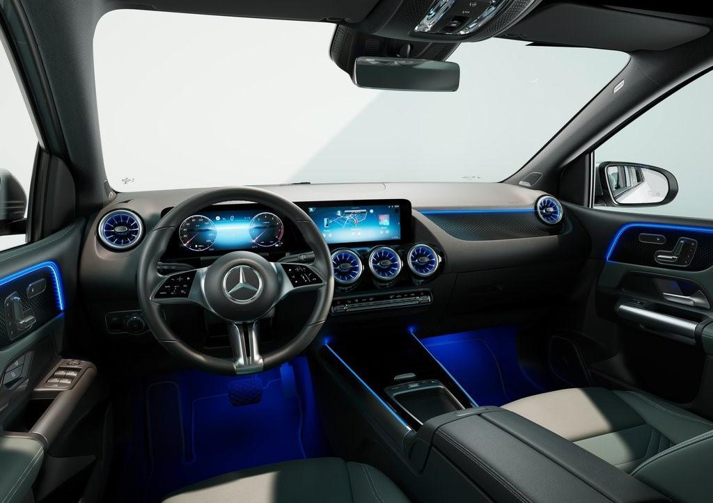 Mercedes-Benz B-Class interior
