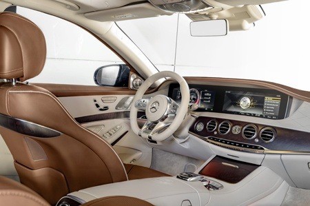The new Mercedes-Benz S Class dashboard